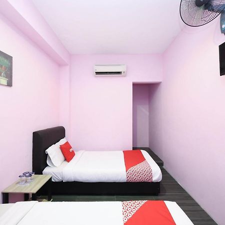 Oyo 1125 Ir Inn Hotel Skudai Buitenkant foto