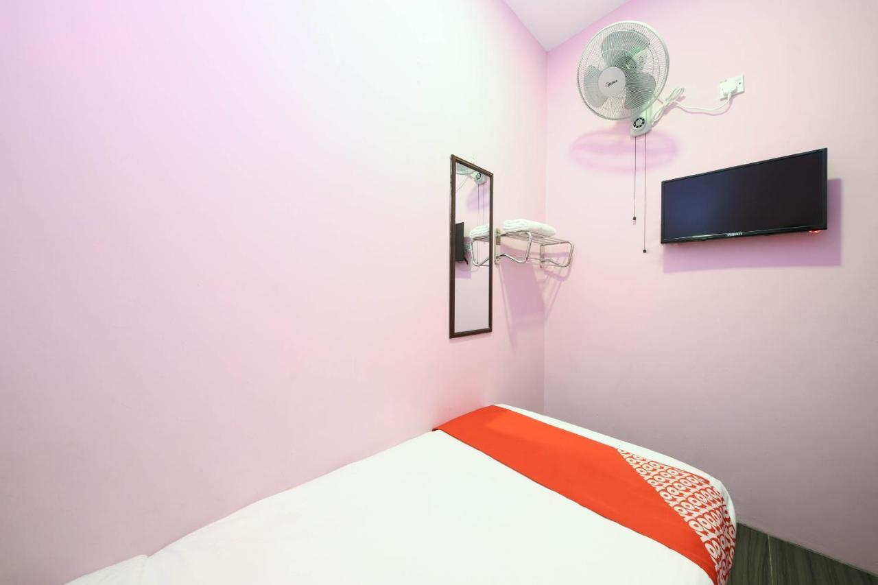 Oyo 1125 Ir Inn Hotel Skudai Buitenkant foto