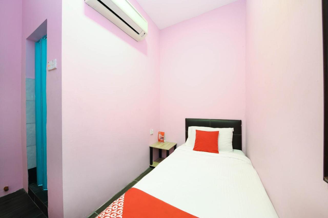 Oyo 1125 Ir Inn Hotel Skudai Buitenkant foto