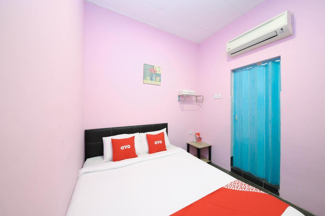Oyo 1125 Ir Inn Hotel Skudai Buitenkant foto