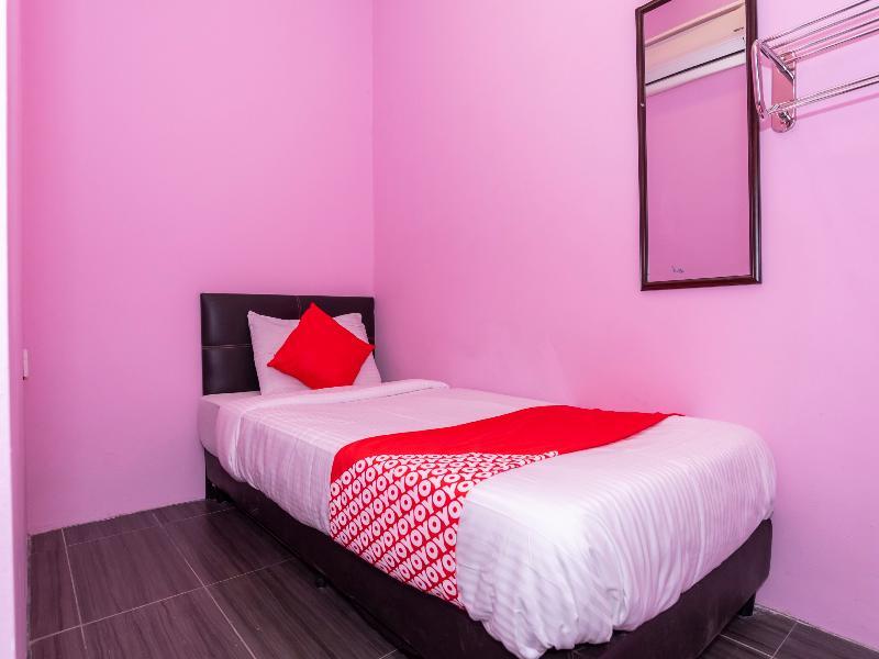 Oyo 1125 Ir Inn Hotel Skudai Buitenkant foto