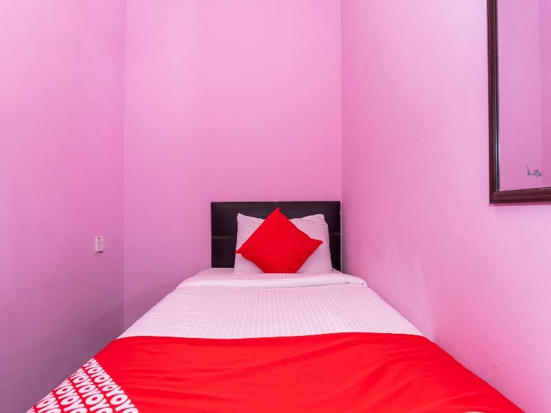 Oyo 1125 Ir Inn Hotel Skudai Buitenkant foto