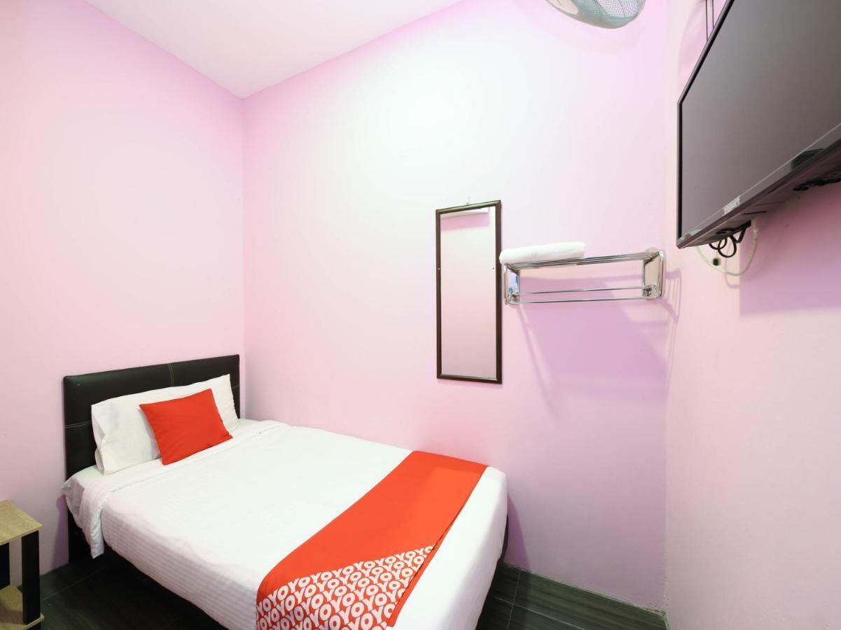 Oyo 1125 Ir Inn Hotel Skudai Buitenkant foto